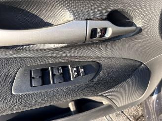 Toyota Auris 1.6 Dual VVT-i 16V Hatchback  Benzine 1.598cc 91kW (124pk) FWD picture 19