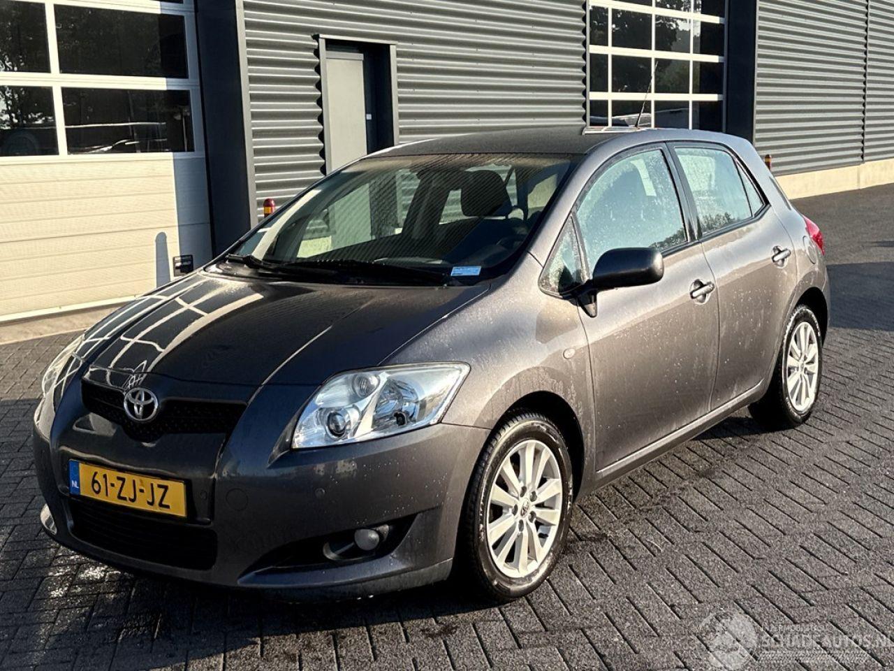 Toyota Auris 1.6 Dual VVT-i 16V Hatchback  Benzine 1.598cc 91kW (124pk) FWD