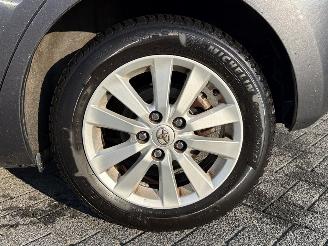 Toyota Auris 1.6 Dual VVT-i 16V Hatchback  Benzine 1.598cc 91kW (124pk) FWD picture 20