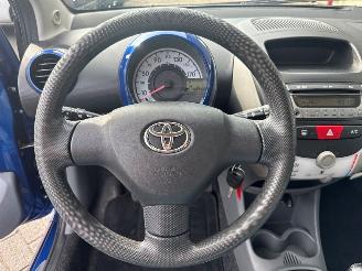 Toyota Aygo 1.0 12V VVT-i Hatchback  Benzine 998cc 50kW (68pk) FWD picture 11