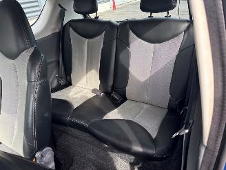 Toyota Aygo 1.0 12V VVT-i Hatchback  Benzine 998cc 50kW (68pk) FWD picture 10
