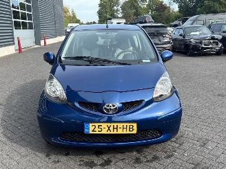 Toyota Aygo 1.0 12V VVT-i Hatchback  Benzine 998cc 50kW (68pk) FWD picture 8