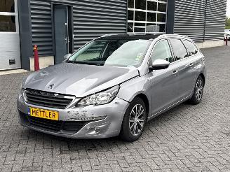 Unfallwagen Peugeot 308 1.2 12V e-THP PureTech 130 Combi/o 4Dr Benzine 1.199cc 96kW (131pk) FWD 2016/2