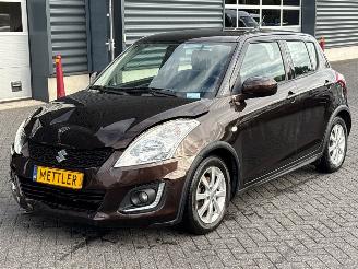 krockskadad bil auto Suzuki Swift 1.2 16 Hatchback  Benzine 1.242cc 66kW (90pk) FWD 2015/10