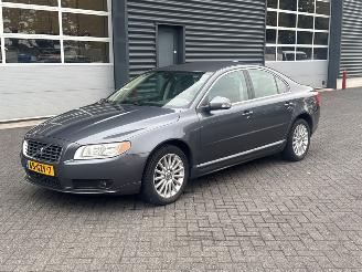 Voiture accidenté Volvo S-80 2.4 D 20V Sedan 4Dr Diesel 2.401cc 120kW (163pk) FWD 2008/10