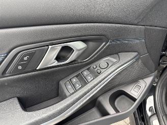 BMW 3-serie 330i xDrive 2.0 TwinPower Turbo 16V Sedan 4Dr Benzine 1.998cc 180kW (245pk) 4x4 picture 21
