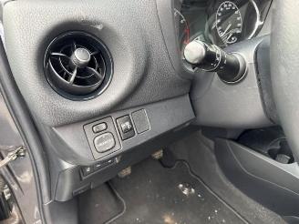 Toyota Yaris Yaris III (P13), Hatchback, 2010 / 2020 1.5 16V Dual VVT-iE picture 12