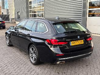 BMW 5-serie 530e xDrive 2.0 Turbo 16V Combi/o  Elektrisch Benzine 1.998cc 215kW (292pk) 4x4 picture 3