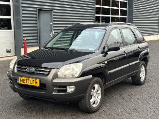 Damaged car Kia Sportage 2.0 CVVT 16V 4x2 Jeep/SUV  Benzine 1.975cc 104kW (141pk) FWD 2006/5