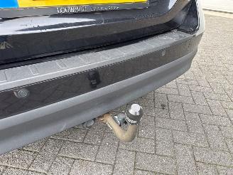 Volvo V-70 2.4 D 20V Combi/o  Diesel 2.401cc 120kW (163pk) FWD picture 20