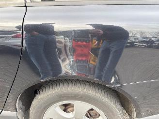 Volvo V-70 2.4 D 20V Combi/o  Diesel 2.401cc 120kW (163pk) FWD picture 19