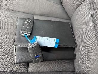 Volvo V-70 2.4 D 20V Combi/o  Diesel 2.401cc 120kW (163pk) FWD picture 22