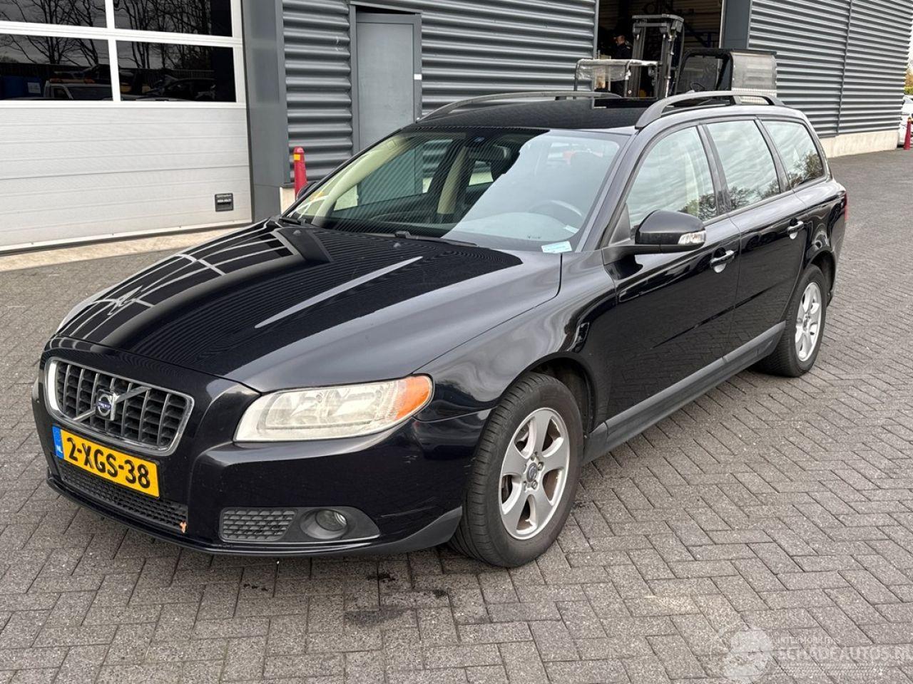 Volvo V-70 2.4 D 20V Combi/o  Diesel 2.401cc 120kW (163pk) FWD