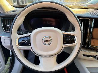 Volvo Xc-60 2.0 T6 16V Recharge, Twin Engine AWD SUV  Elektrisch Benzine 1.969cc 257kW (349pk) 4x4 2022-01 (UZH1; UZH4) B4204T52 picture 19