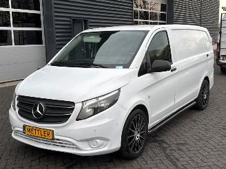danneggiata veicoli commerciali Mercedes Vito 2.0 119 CDI 16V Bestel  Diesel 1.950cc 140kW (190pk) RWD 2020/11