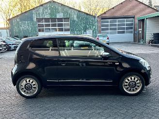 Volkswagen Up! 1.0 12V 60 Hatchback  Benzine 999cc 44kW (60pk) FWD picture 6