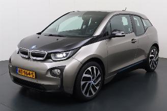 damaged passenger cars BMW i3 i3 Range Extender Hatchback  Elektrisch Benzine 647cc 125kW (170pk) RWD 2015/12