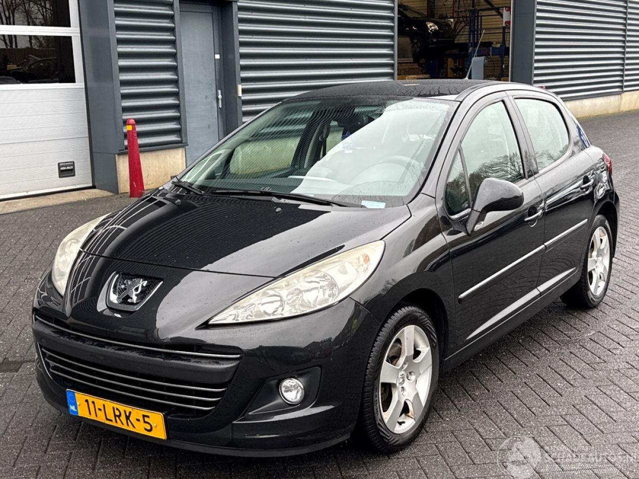 Peugeot 207 1.6 16V VTRi Hatchback  Benzine 1.598cc 88kW (120pk) FWD