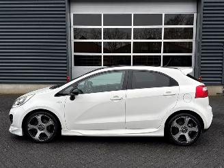 Kia Rio 1.4 CVVT 16V Hatchback  Benzine 1.396cc 80kW (109pk) FWD picture 2