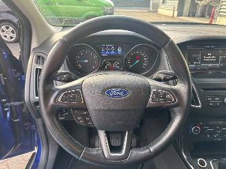 Ford Focus 1.5 EcoBoost 16V 150 Combi/o  Benzine 1.498cc 110kW (150pk) FWD picture 13