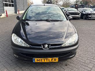 Peugeot 206 1.4 XR,XS,XT,Gentry Hatchback  Benzine 1.360cc 55kW (75pk) FWD picture 8