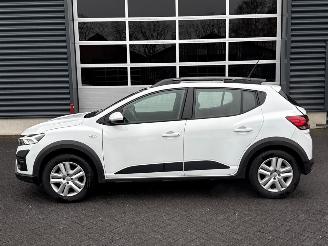 Dacia Sandero 1.0 TCe 90 12V Hatchback  Benzine 999cc 67kW (91pk) FWD picture 2