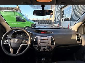 Hyundai I-20 1.2i 16V Hatchback  Benzine 1.248cc 57kW (77pk) FWD picture 10
