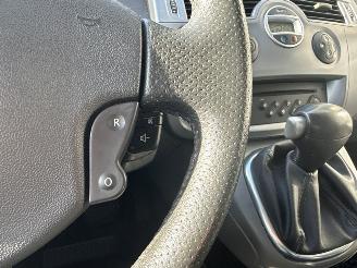Renault Scenic 1.6 16V MPV  Benzine 1.598cc 82kW (111pk) FWD picture 16