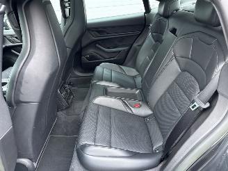 Porsche Taycan 79/84 kWh Sedan 4Dr Elektrisch 280 (381pk) picture 11