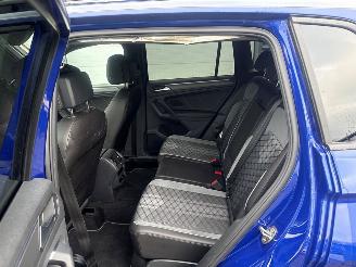 Volkswagen Tiguan R-Line 2.0 TDI 16V SUV  Diesel 1.968cc 110kW (150pk) FWD picture 10