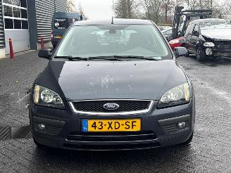 Ford Focus 1.6 16V Hatchback  Benzine 1.596cc 74kW (101pk) FWD picture 8