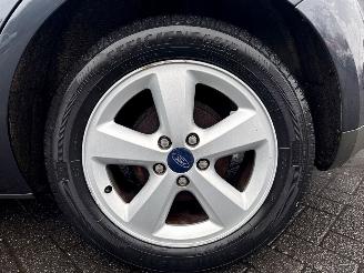 Ford Focus 1.6 16V Hatchback  Benzine 1.596cc 74kW (101pk) FWD picture 21