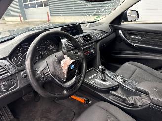 BMW 3-serie 320d 2.0 16V Combi/o  Diesel 1.995cc 135kW (184pk) RWD picture 12