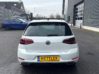 Volkswagen Golf R-Line 1.4 TSI 125 16V Hatchback  Benzine 1.395cc 92kW (125pk) FWD picture 4