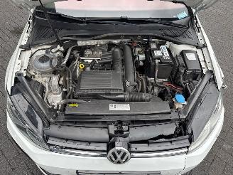 Volkswagen Golf R-Line 1.4 TSI 125 16V Hatchback  Benzine 1.395cc 92kW (125pk) FWD picture 27