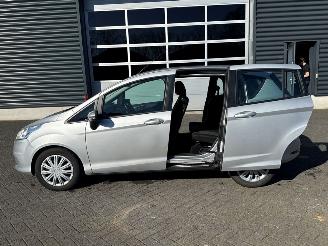 Ford B-Max 1.0 EcoBoost 12V 100 MPV  Benzine 999cc 74kW (101pk) FWD picture 9