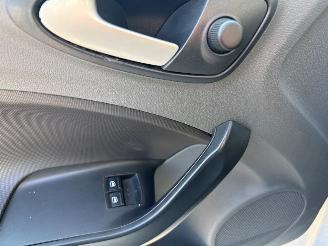 Seat Ibiza 1.2 12V Hatchback 4Dr Benzine 1.198cc 44kW (60pk) FWD picture 19