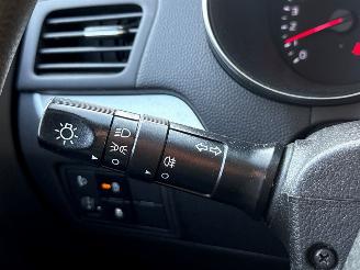 Kia Picanto 1.0 12V Hatchback  Benzine 998cc 49kW (67pk) FWD picture 17