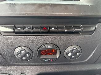 Renault Master Dubbellucht 2.3 dCi 165 16V RWD CHC  Diesel 2.298cc 120kW (163pk) RWD 2014-07  M9T700; M9TA7; M9T710; M9TE7 picture 23