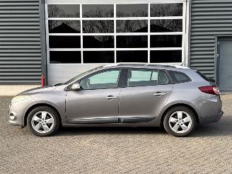 Renault Mégane 1.6 16V Combi/o 4Dr Benzine 1.598cc 81kW (110pk) FWD picture 2