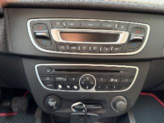 Renault Mégane 1.6 16V Combi/o 4Dr Benzine 1.598cc 81kW (110pk) FWD picture 18