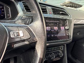 Volkswagen Tiguan R-line 1.5 TSI 16V Evo BlueMotion Technology SUV  Benzine 1.498cc 110kW (150pk) FWD picture 22