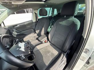 Volkswagen Tiguan R-line 1.5 TSI 16V Evo BlueMotion Technology SUV  Benzine 1.498cc 110kW (150pk) FWD picture 11