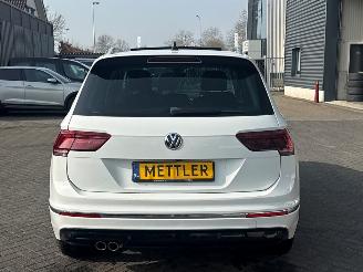 Volkswagen Tiguan R-line 1.5 TSI 16V Evo BlueMotion Technology SUV  Benzine 1.498cc 110kW (150pk) FWD picture 4