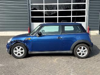 Mini One 1.4 16V Hatchback  Benzine 1.397cc 70kW (95pk) FWD picture 2