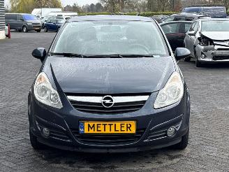 Opel Corsa 1.2 16V Hatchback  Benzine 1.229cc 59kW (80pk) FWD picture 8
