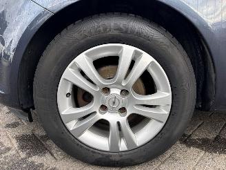 Opel Corsa 1.2 16V Hatchback  Benzine 1.229cc 59kW (80pk) FWD picture 23