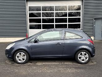 Opel Corsa 1.2 16V Hatchback  Benzine 1.229cc 59kW (80pk) FWD picture 2