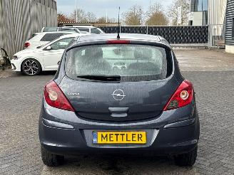 Opel Corsa 1.2 16V Hatchback  Benzine 1.229cc 59kW (80pk) FWD picture 4