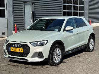 uszkodzony samochody osobowe Audi A1 ALLSTREET 1.5 35 TFSI 16V Hatchback 4Dr Benzine 1.498cc 110kW (150pk) FWD 2025/4